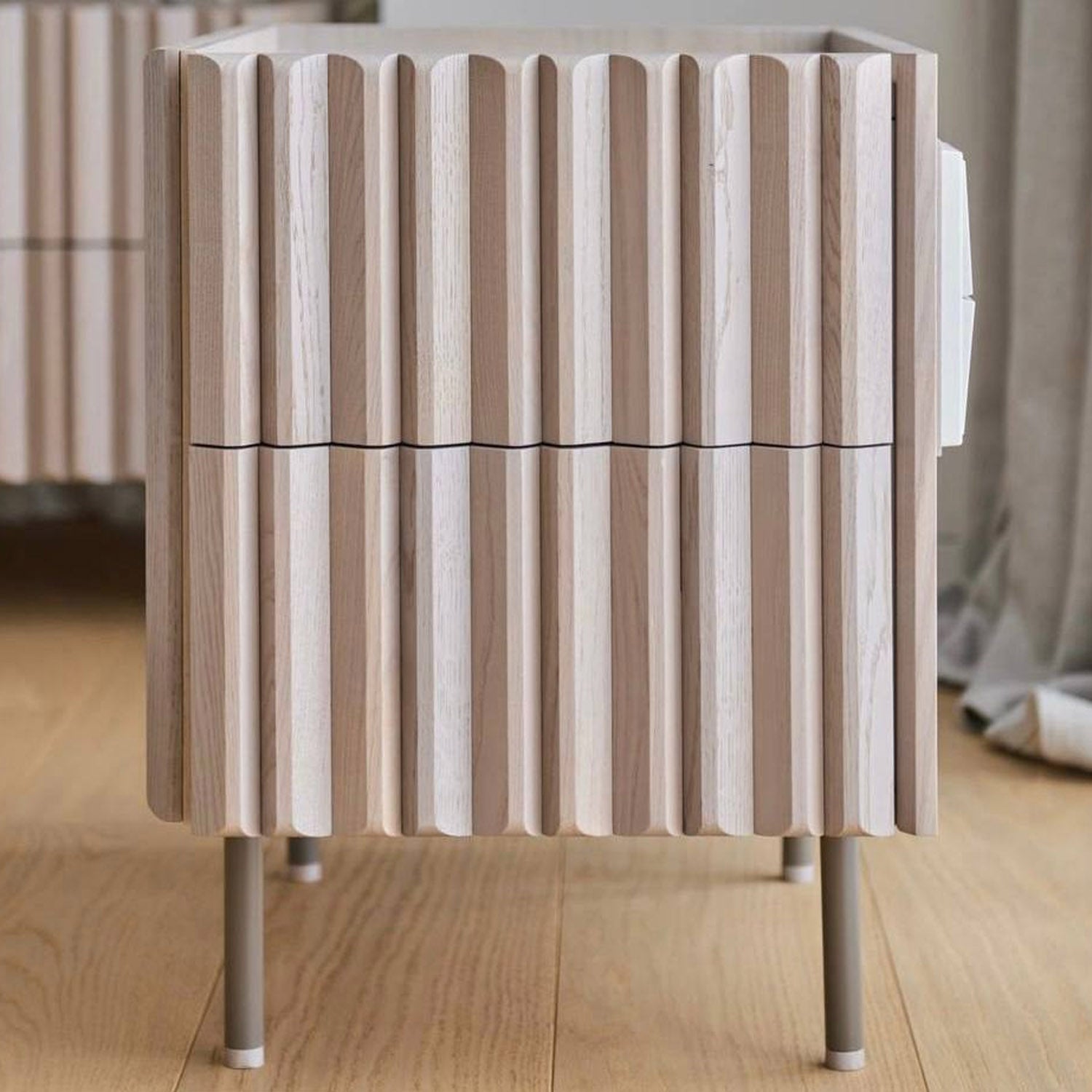 Bedside table Pontelli - UKRAINIAN PRODUCT DESIGN
