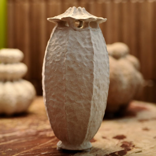 Ceramic Vase White Makyvka - UKRAINIAN PRODUCT DESIGN