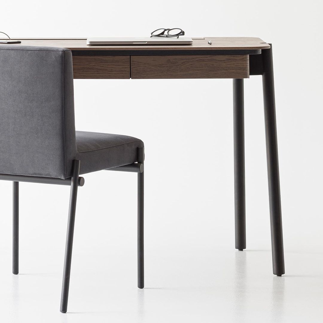 Desk FRIENDLY - UKRAINIAN PRODUCT DESIGN