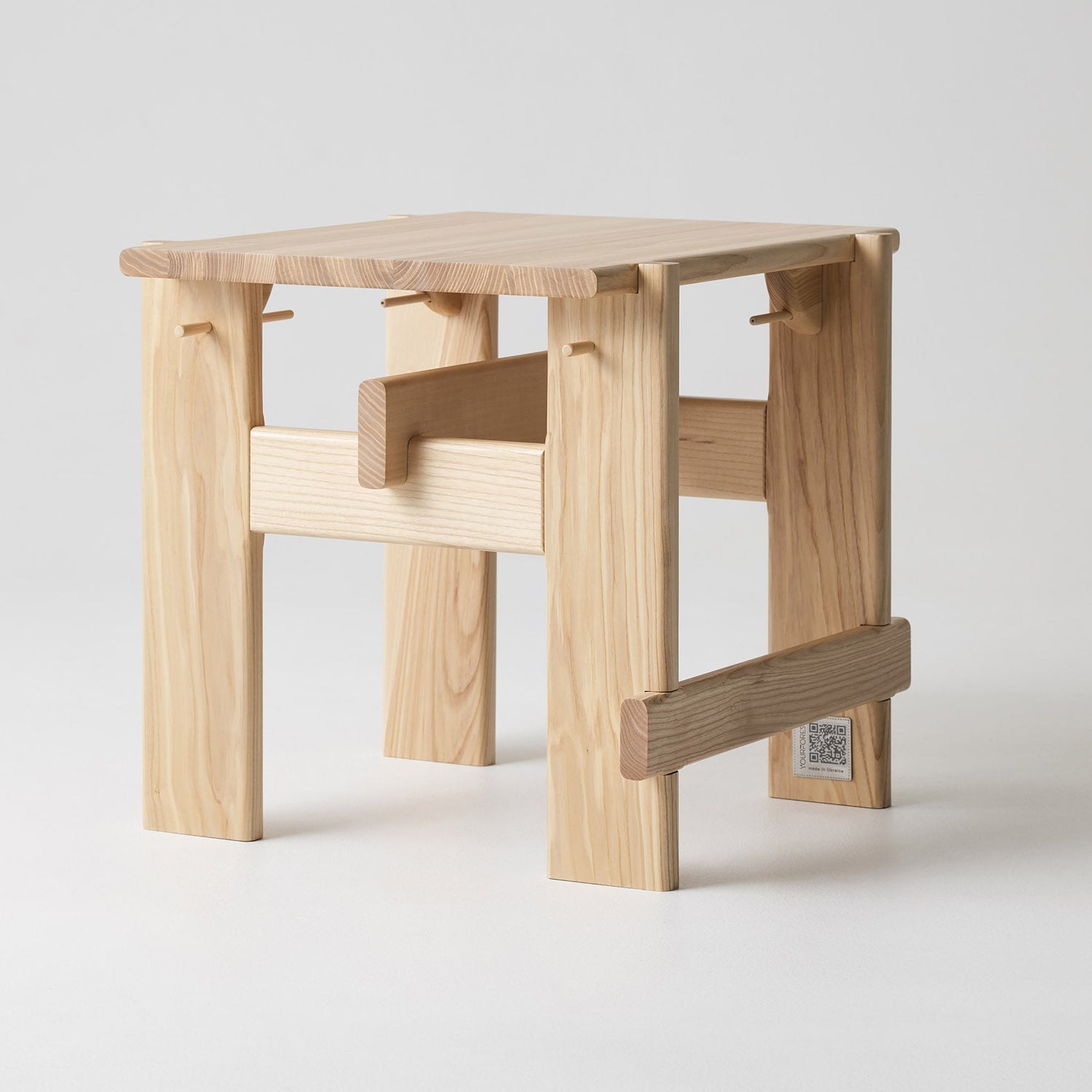 Table Easy Story - UKRAINIAN PRODUCT DESIGN