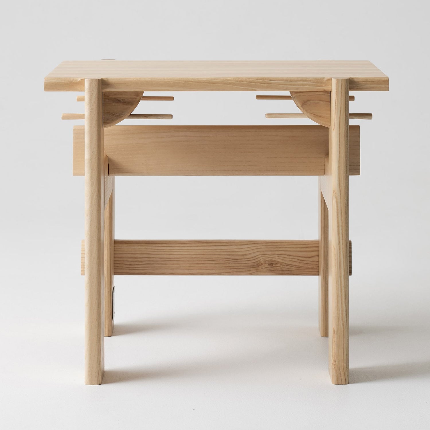 Table Easy Story - UKRAINIAN PRODUCT DESIGN