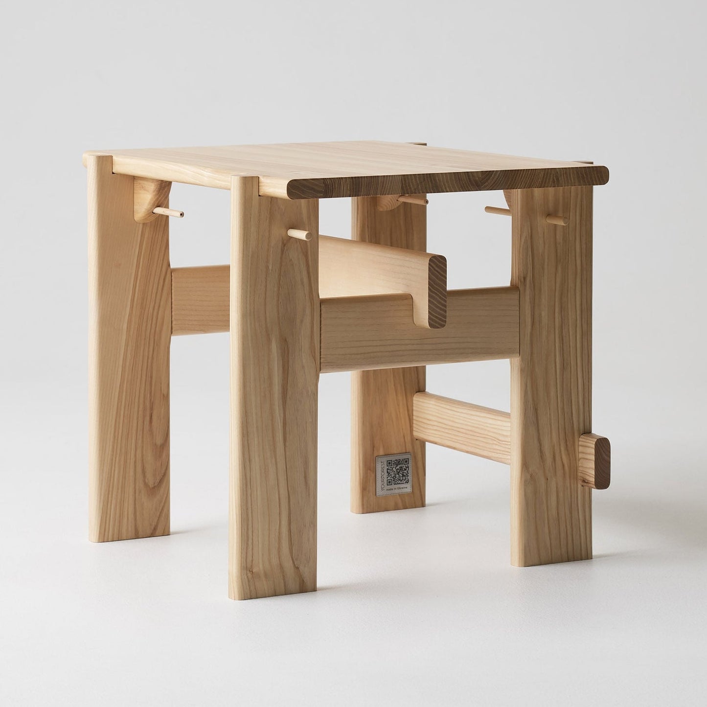 Table Easy Story - UKRAINIAN PRODUCT DESIGN