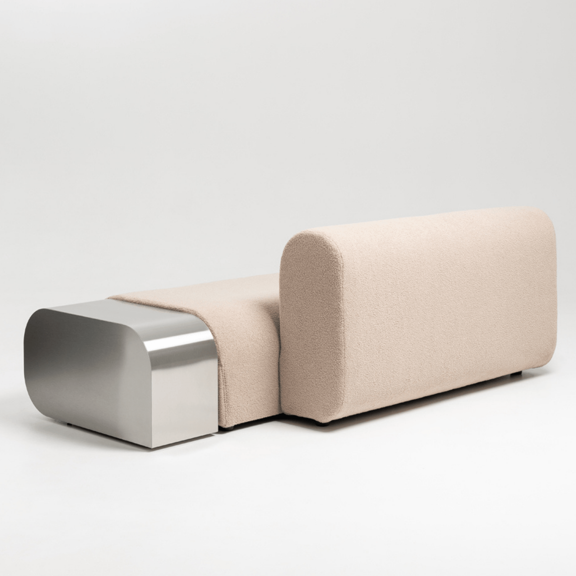 SIGGA M5 Sofa - UKRAINIAN PRODUCT DESIGN